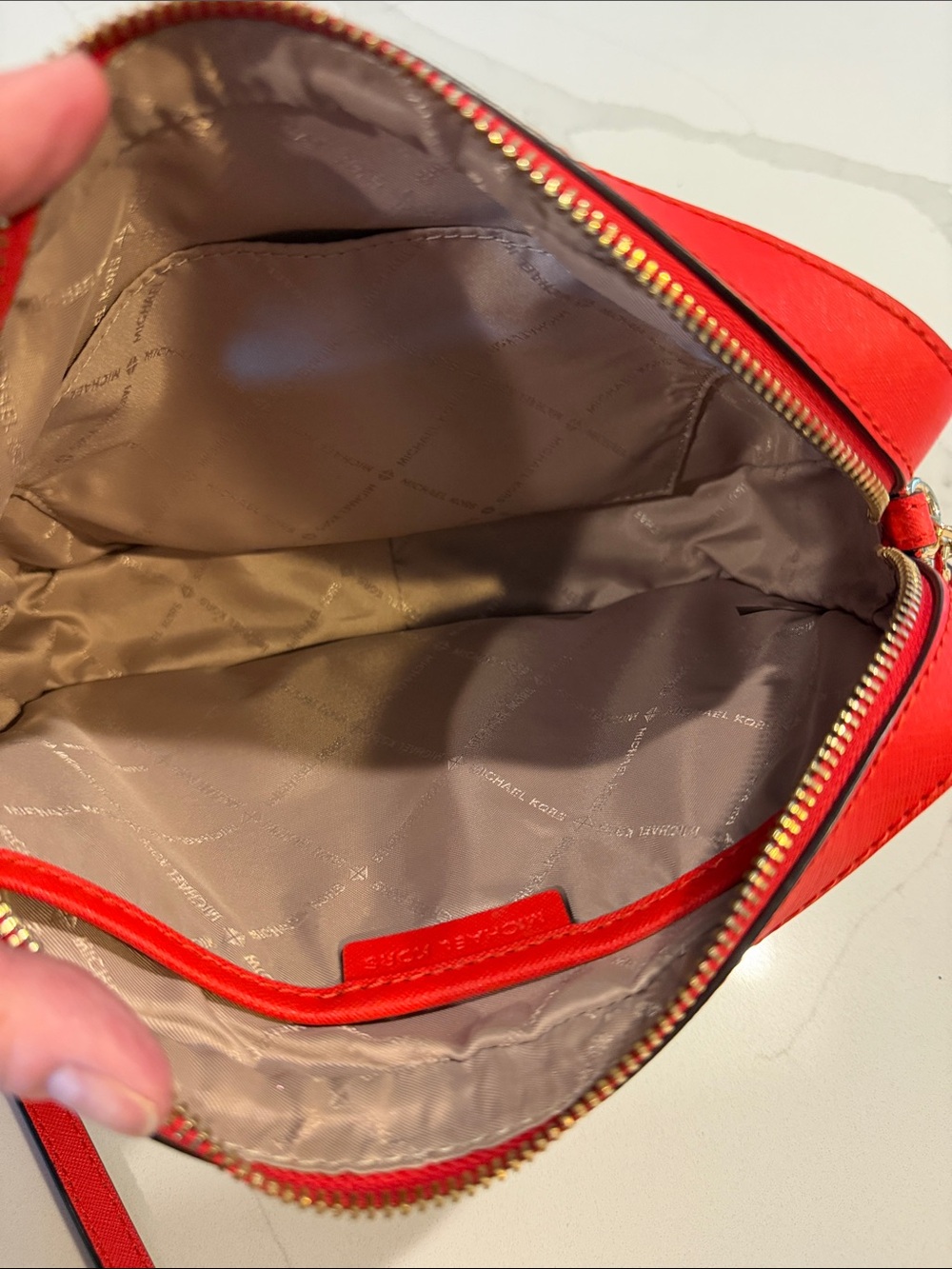 Michael Kors Jet Set Signature Crossbody in Beige and Red - Picture 8 of 10